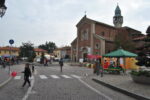 Perdita d’acqua a Casorezzo. Oggi chiusa piazza San Giorgio