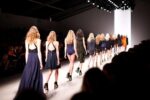 Milano Moda Donna: 70 sfilate con Armani, Gucci e Versace contro l’anoressia