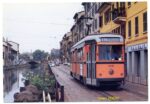 Porta Ticinese. Americana ubriaca ferma il tram, morde sua moglie e picchia e insulta i poliziotti