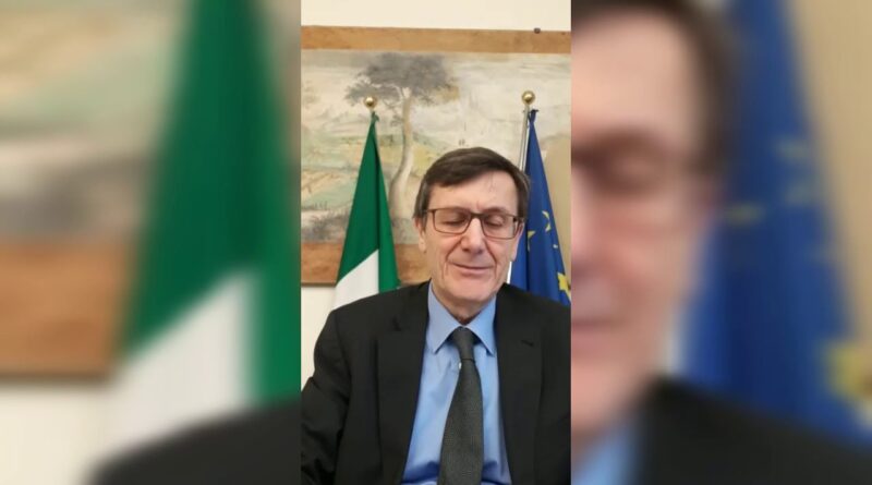 . Guarda "Il video messaggio del sindaco di Ossona Marino Venegoni" su YouTube - 16/04/2020