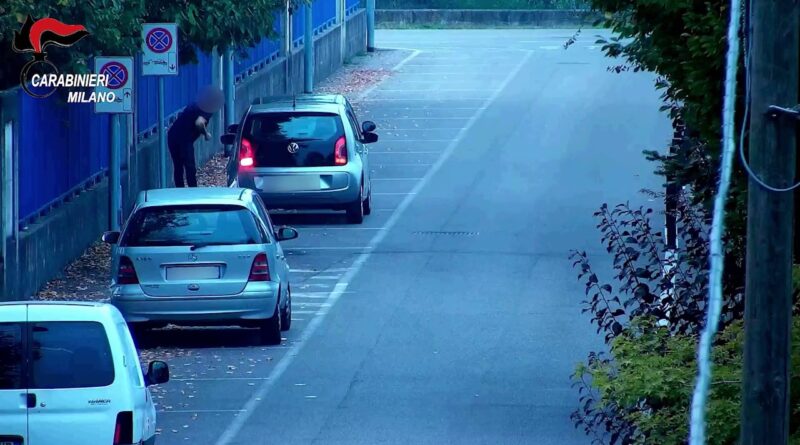 carabinieri,operazione boxes,boxes. Operazione Boxes. I carabinieri smantellano il traffico di droga nel legnanese - 08/05/2020