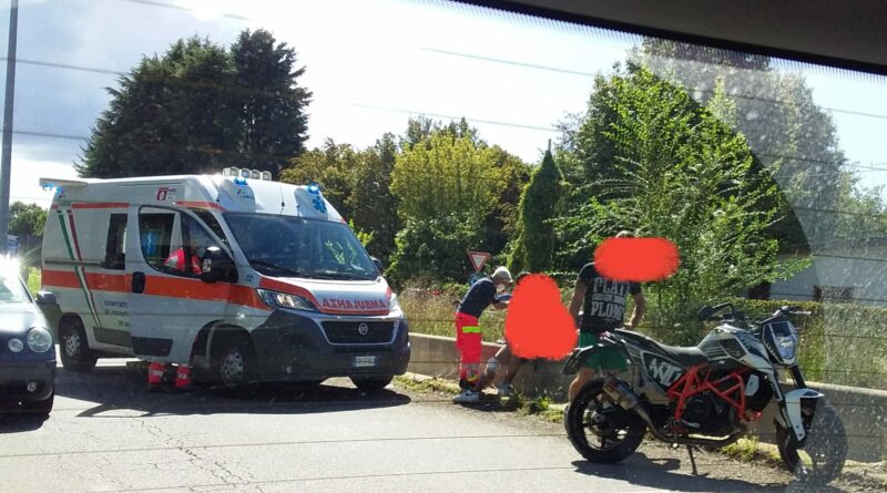 . Paura per un giovanissimo centauro. A Villa Cortese - 30/08/2020