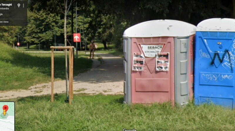 uomo nudo. L'uomo nudo (quasi) su Google maps del Monte Stella - 30/11/2020