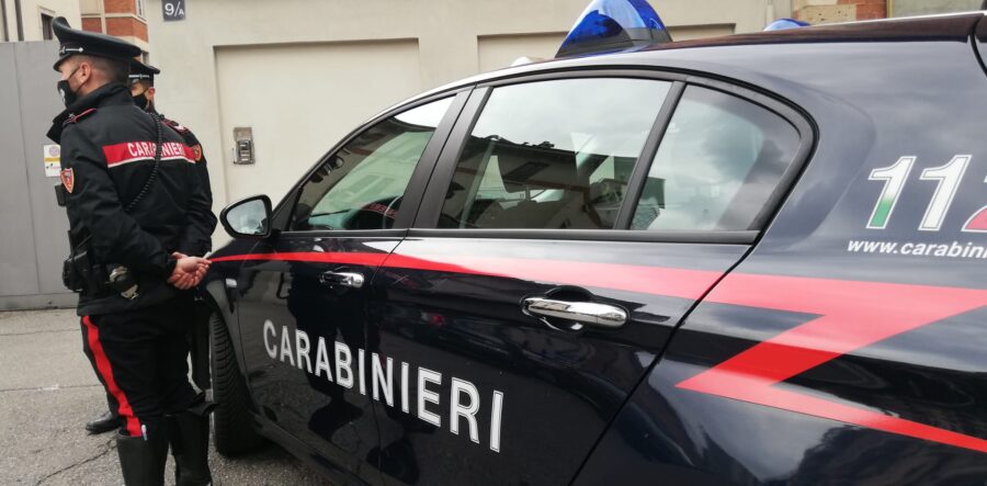 Incidente a Marcallo con Casone: Strada bloccata alle 7:30, intervento dei Carabinieri per messa in sicurezza