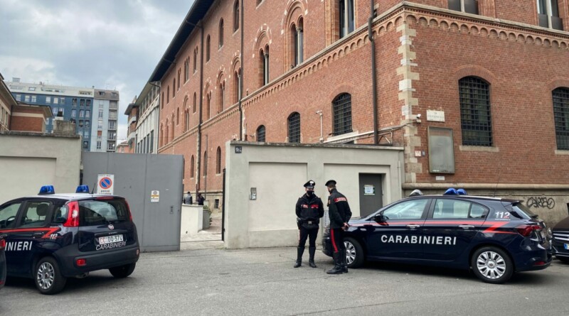 scuola. Tragedia a scuola. Giù dalla finestra a 15 anni. Indagano i carabinieri - 27/04/2021