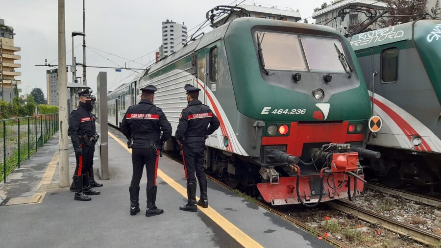 Marocchino 32enne sul treno senza biglietto picchia carabiniere. Arrestato