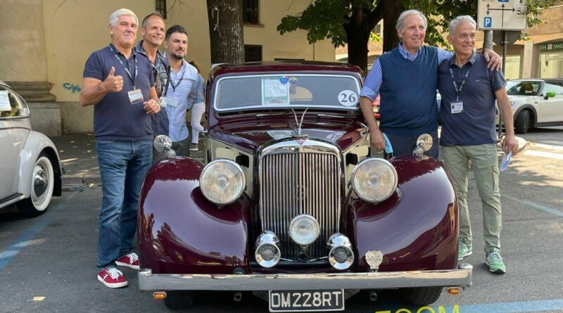 classiche in rho,auto storiche,auto. Grande successo per la 10° edizione de “Le Classiche in Rho, la storia siamo noi!” - 06/09/2021