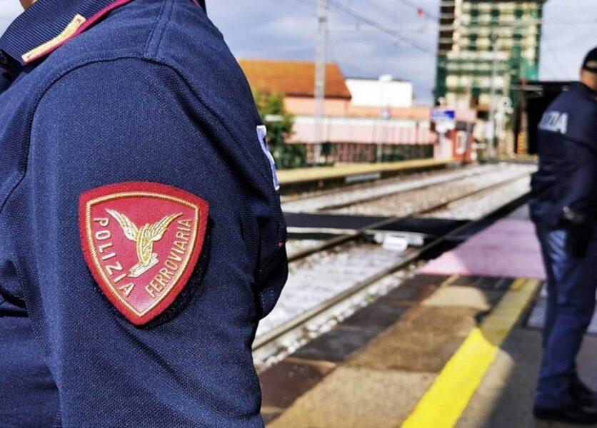 Donna violentata sul treno tra Milano e Treviglio. Arrestato egiziano