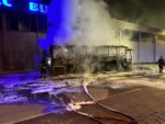 L’Incendio di un autobus a Cornaredo, poco prima delle auto