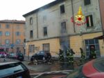 Incendio in un dormitorio di fortuna in via Varesina