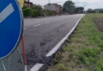 Ossona, la nuova pista ciclabile di via Marconi non è durata nemmeno fino all’inaugurazione