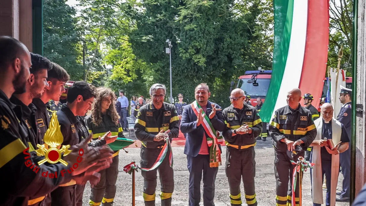 vigili del fuoco. Oggi l'inaugurazione del distaccamento dei vigili del fuoco volontari. Peschiera Borromeo ha il suo nuovo centro per le emergenze. - 26/07/2024