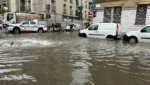 Saltati i tombini. Alla fine il temporale ha colpito Ponte Lambro (video)