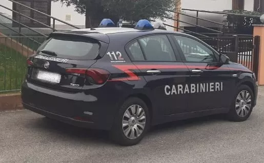 rapina,rapina in farmacia. Rapina una farmacia e viene beccato. Si cerca però il complice. A Milano - 14/12/2020